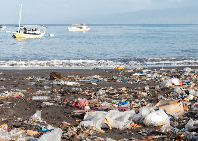 Indonesia Pledges to Reduce Plastic Waste