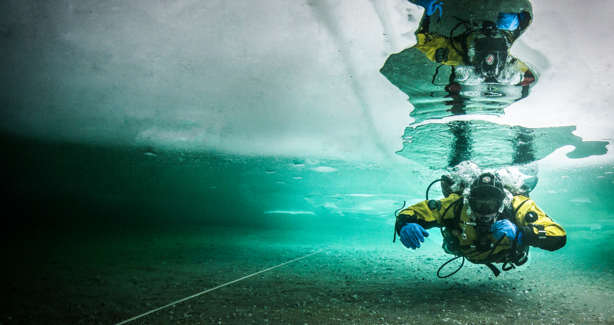 ice scuba diving