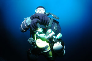 technical scuba diving instructor