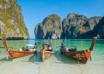 scuba diving in koh phi phi